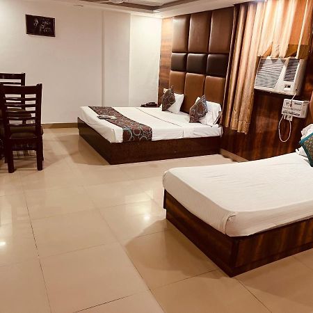 Hotel Aerotech Near Igi Airport New Delhi Eksteriør billede