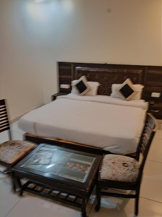 Hotel Aerotech Near Igi Airport New Delhi Eksteriør billede