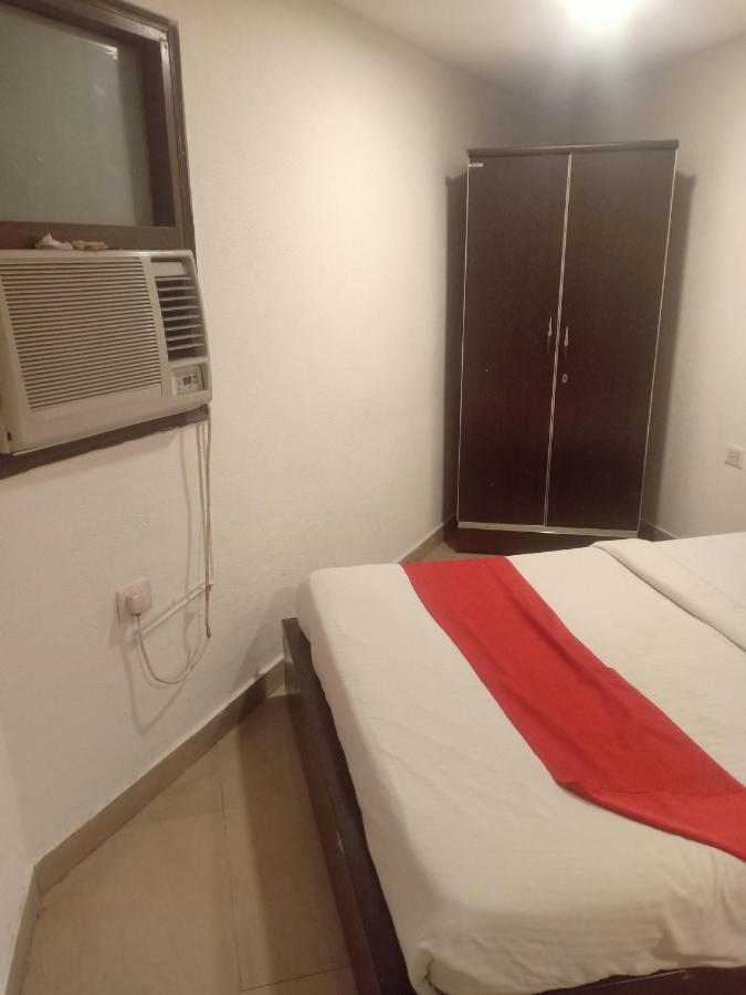 Hotel Aerotech Near Igi Airport New Delhi Eksteriør billede