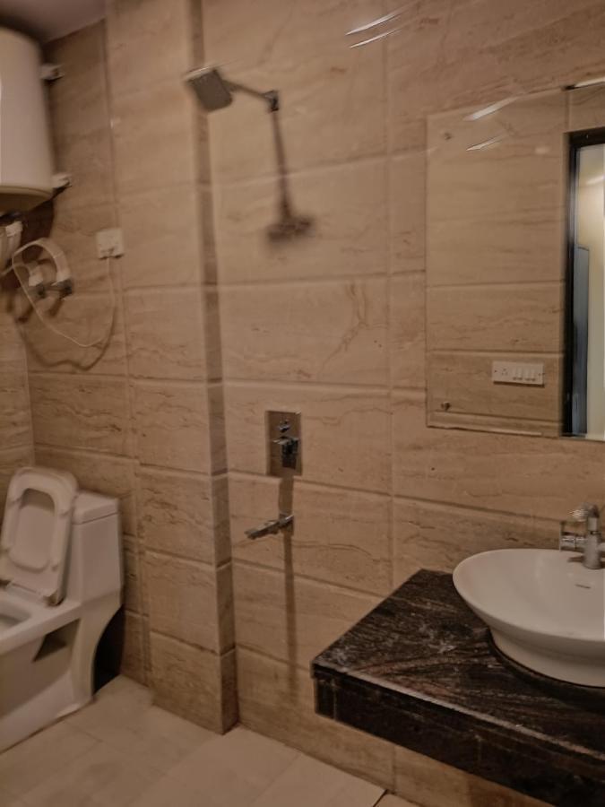 Hotel Aerotech Near Igi Airport New Delhi Eksteriør billede
