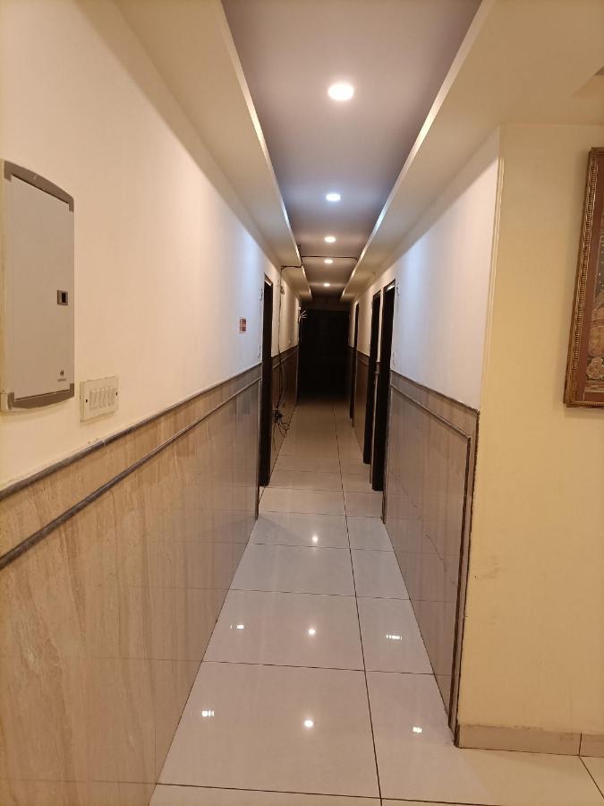 Hotel Aerotech Near Igi Airport New Delhi Eksteriør billede