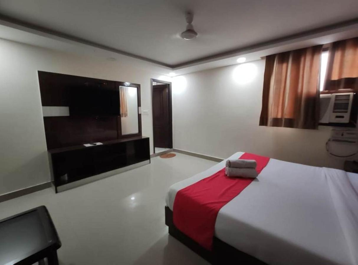 Hotel Aerotech Near Igi Airport New Delhi Eksteriør billede