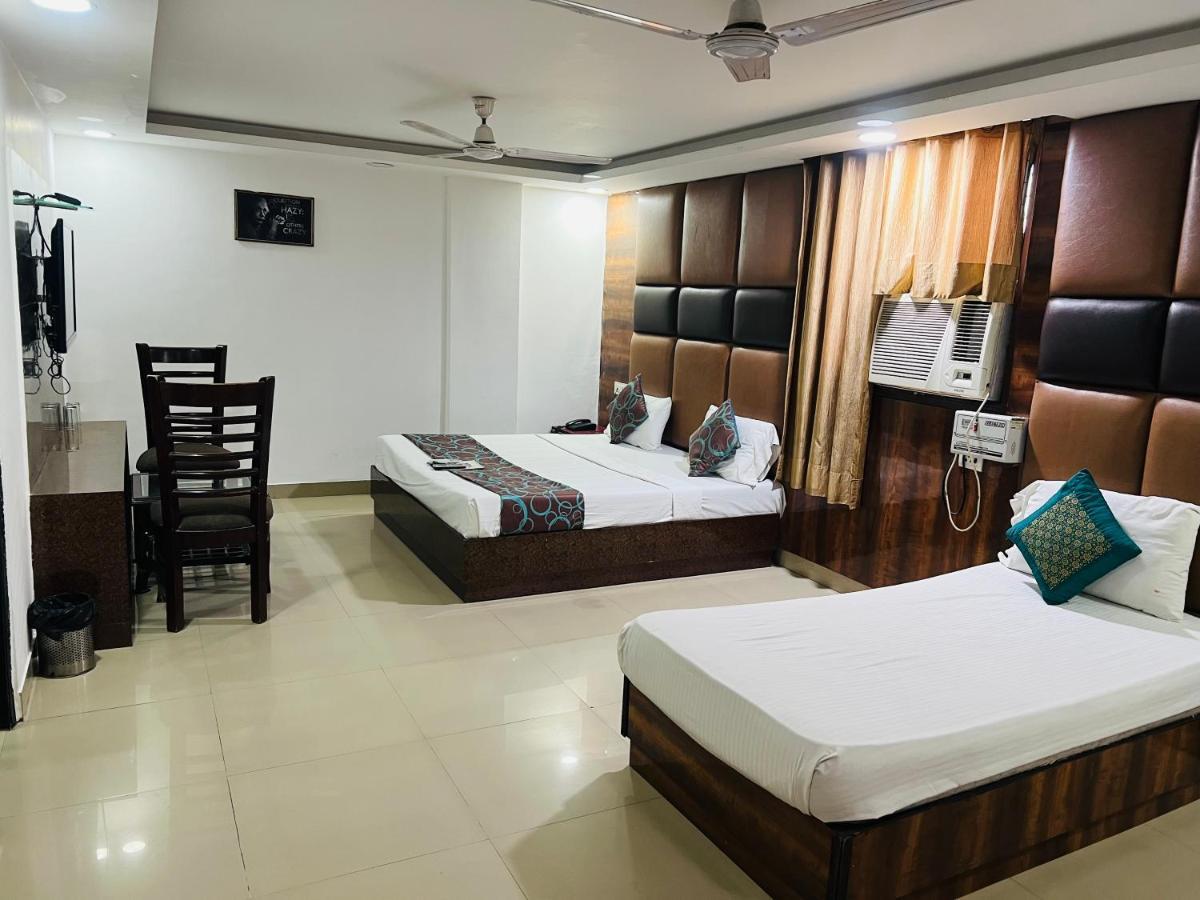 Hotel Aerotech Near Igi Airport New Delhi Eksteriør billede